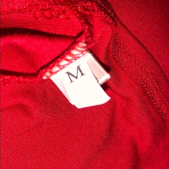 Red Criss-Cross Back Bodycon Dress 💃🏻 - Picture 4 of 4